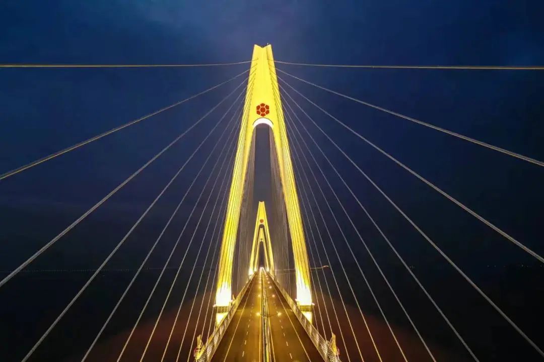 3ce5ca3477ba7dfbdcde416a90458131