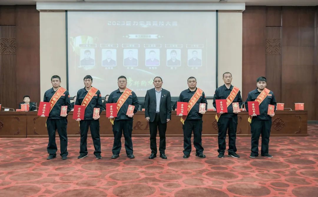 698edbdcc7a391f897618c1f3ad8d89e