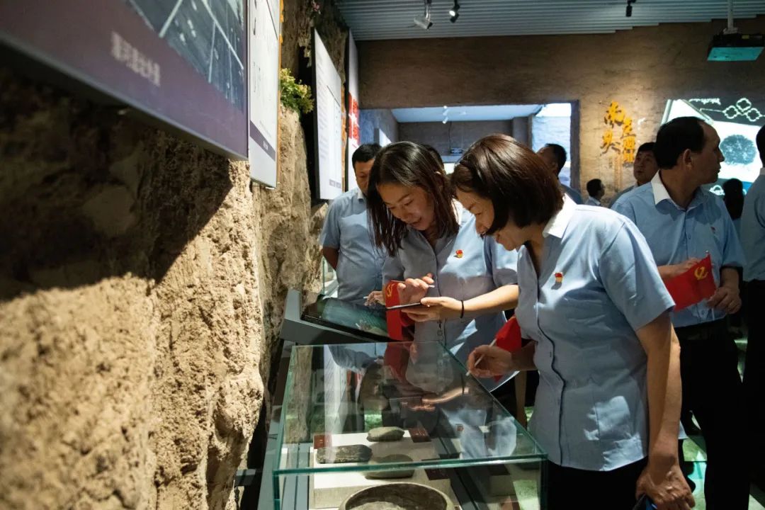 cc883d20e5ad45b5877ef002b4f3af4e