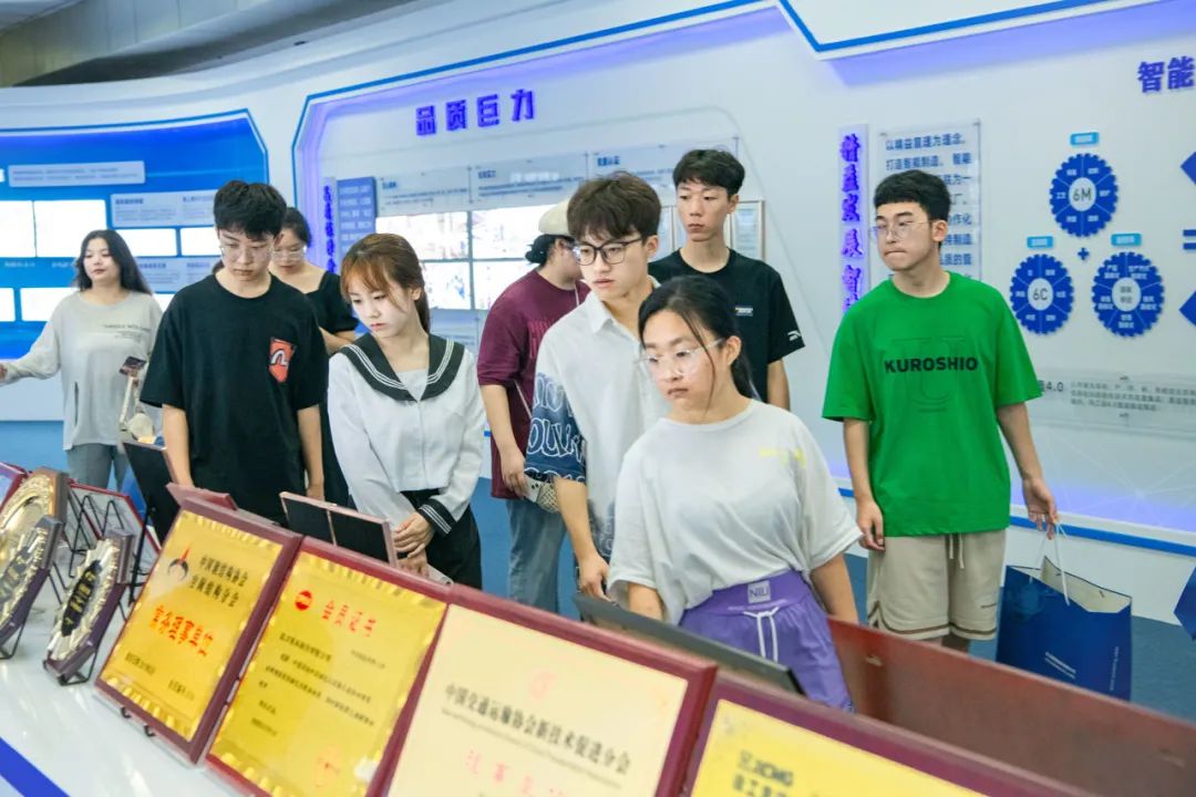 2ef318e508f2d8719f978324002ef15a