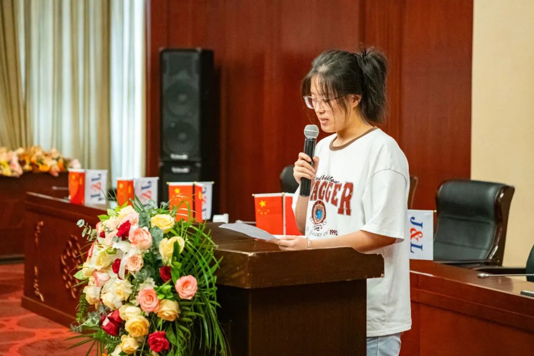 3768727a41f1cdba15e1357cc02279b4