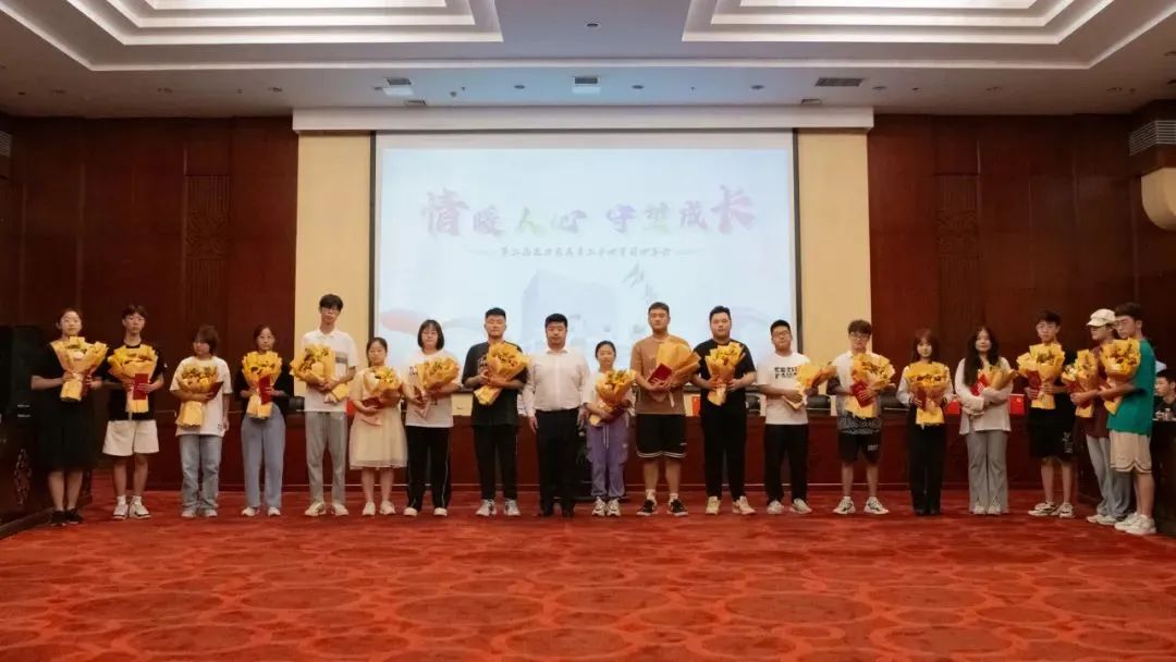 9502cb11bf14e5bb7b7745d1f5340b03