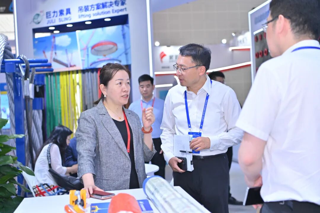 13429c09d01e4bf1915a5b6326160eb5