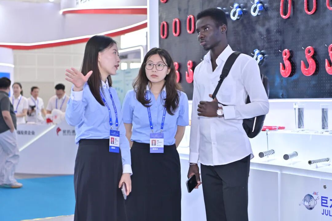 13db6c0fde64ddc56e9a54cd95ee57eb