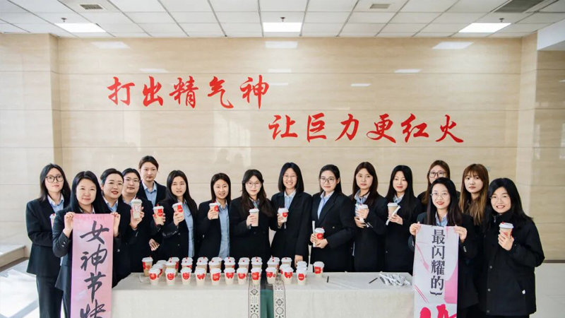 5288994b5a63a3d21639f8633bf2e805